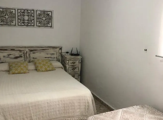 El Levante Apartment *